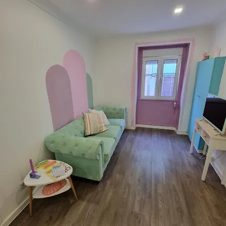 Near Parque Eduardo Vii Apartment